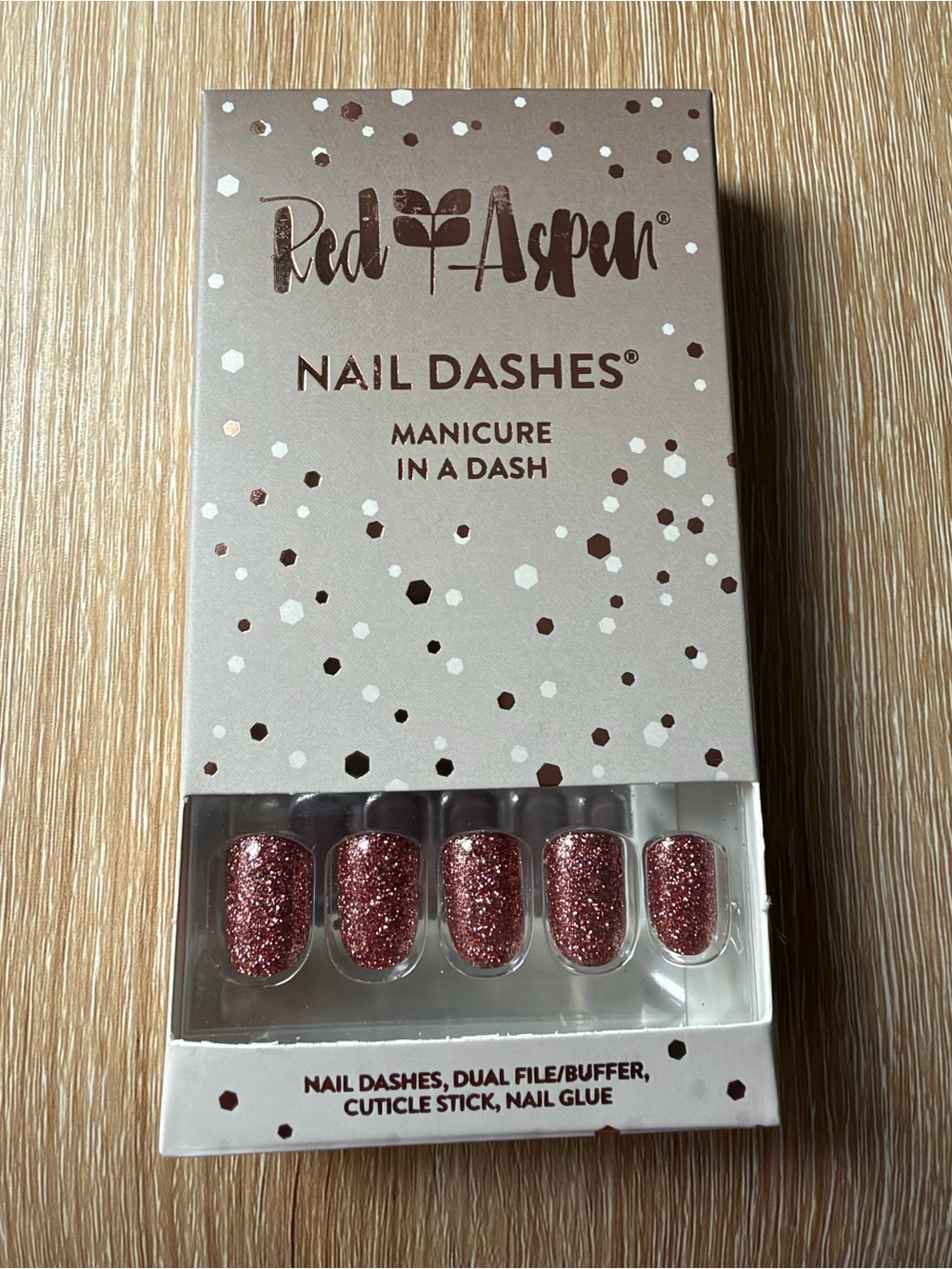 Red Aspen - Sparkle On Darling - Press On Nails Kit - NEW! Short Square -Glitter